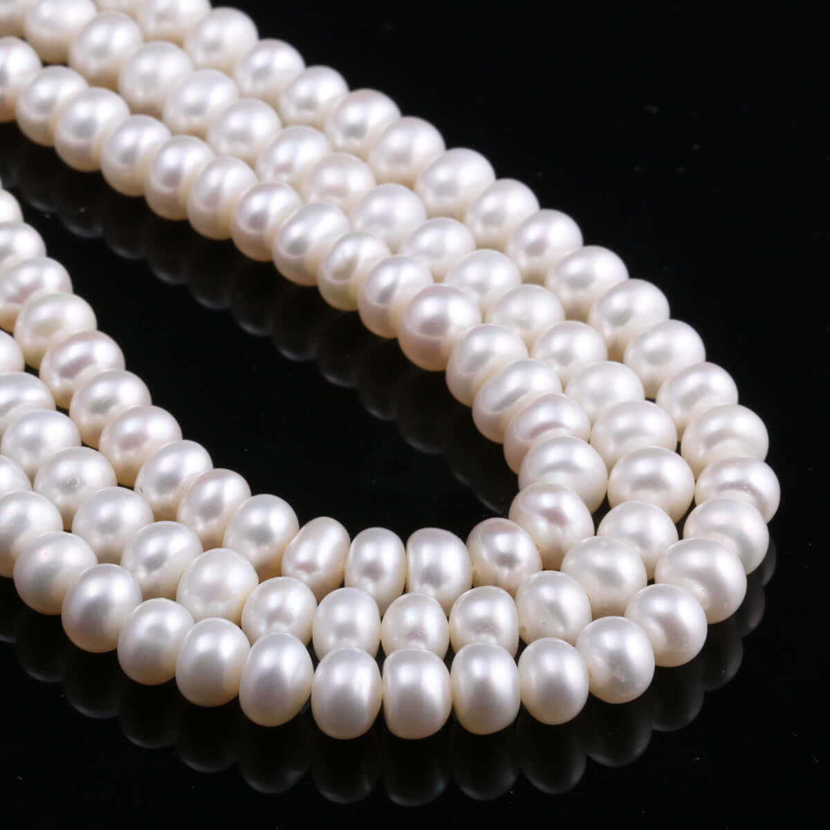 Minimalist pearl earrings handmade design